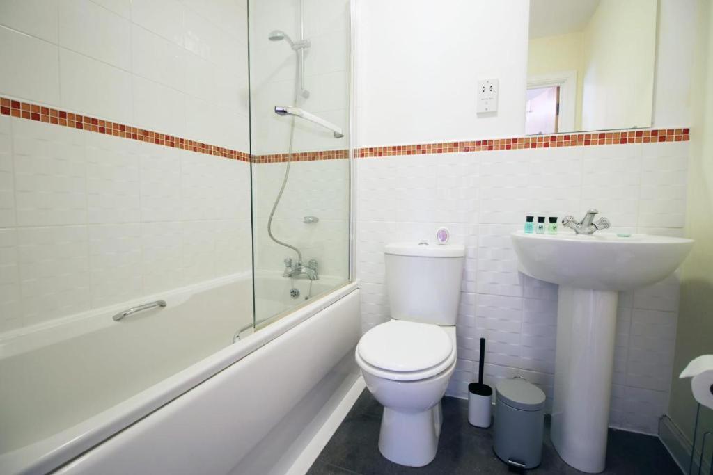 Apartment The Observatory By Mia Living 2 Bedroom Overlooking With Free Parking