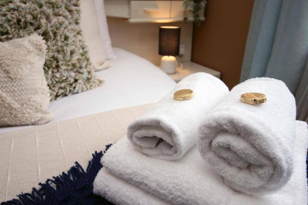 Apartment The Observatory By Mia Living 2 Bedroom Overlooking With Free Parking Swansea