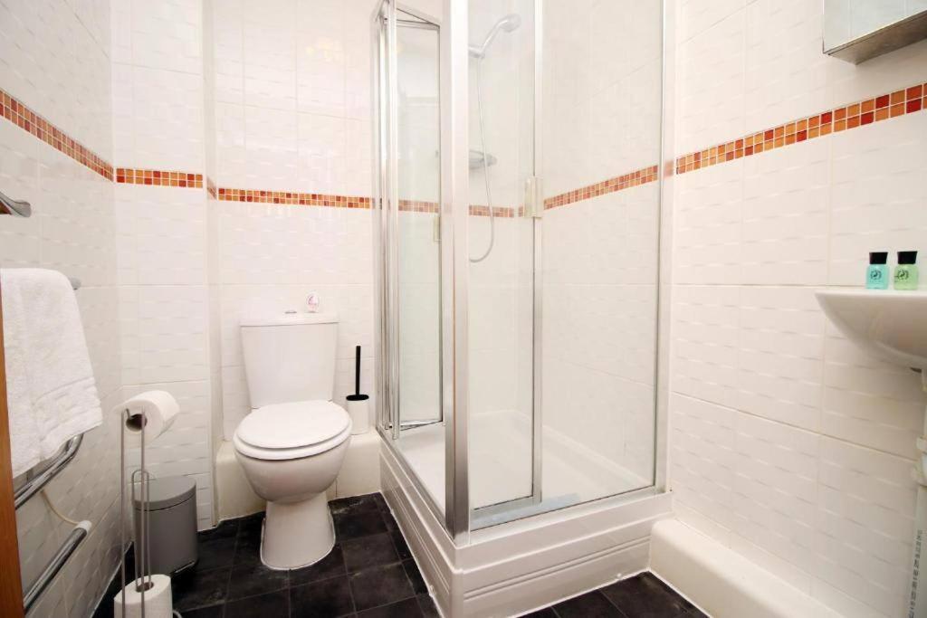The Observatory By Mia Living 2 Bedroom Overlooking With Free Parking Apartment